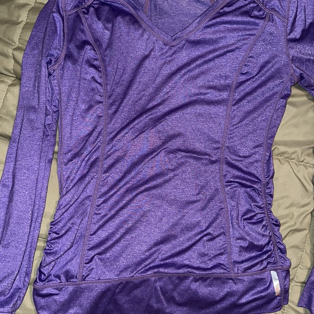 Medium Workout Top. Excellent Condition. - image 5